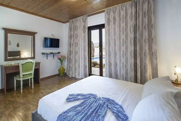 Luxury Villa, 2 Yatak Odası, Kişiye Özel Havuzlu, Bahçeli