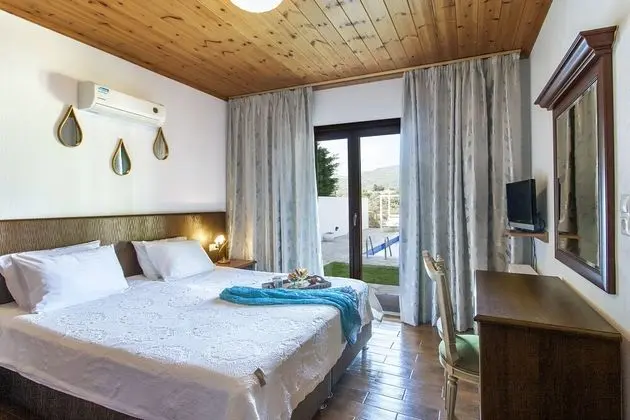 Luxury Villa, 2 Yatak Odası, Kişiye Özel Havuzlu, Bahçeli