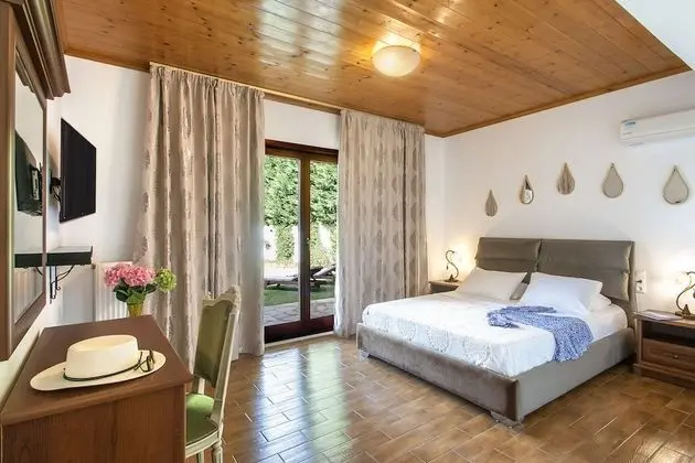 Premium Villa, 2 Yatak Odası, Kişiye Özel Havuzlu, Bahçeli