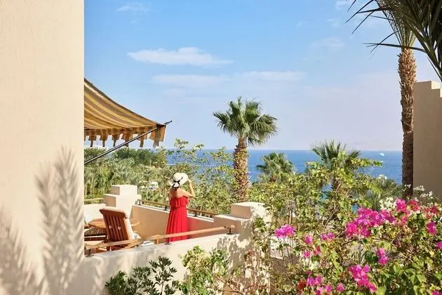 Deluxe Oda, Sigara İçilebilir, Deniz Manzaralı (2T Lower Level)