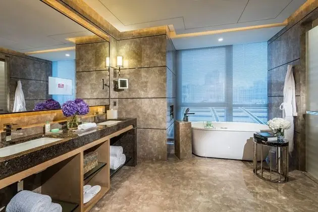 Deluxe Oda, 1 En Büyük (King) Boy Yatak