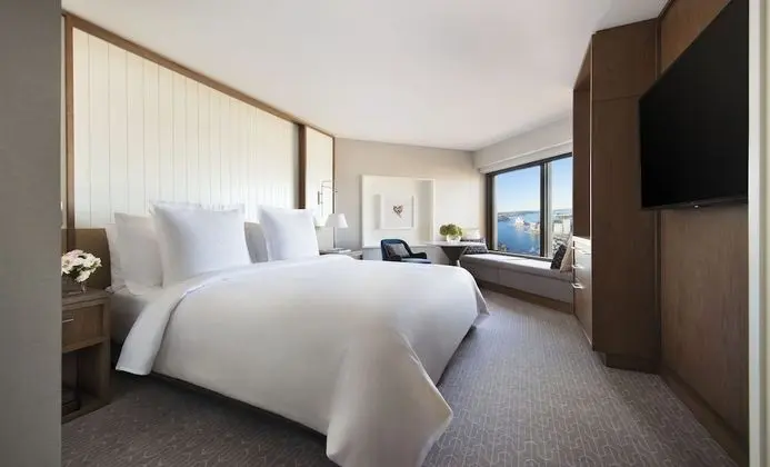 Deluxe Full Harbour Room King