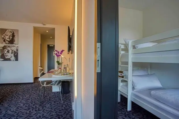 Superior Dört Kişilik Oda