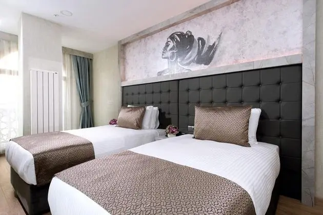 Standart Oda, Şehir Manzaralı