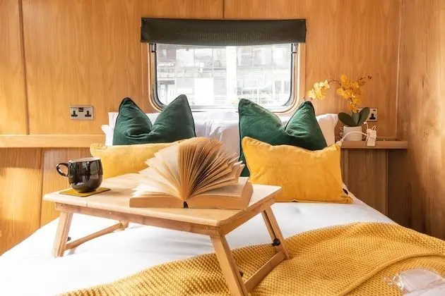Luxury Kulübe (Camillia Houseboat)