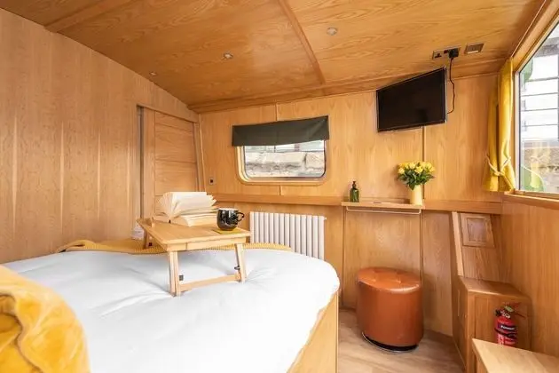 Luxury Kulübe (Camillia Houseboat)