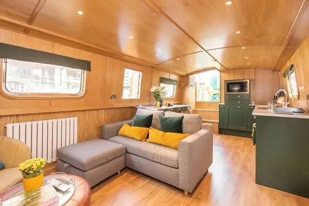 Luxury Kulübe (Camillia Houseboat)