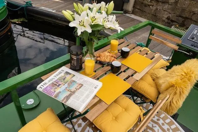 Luxury Kulübe (Camillia Houseboat)