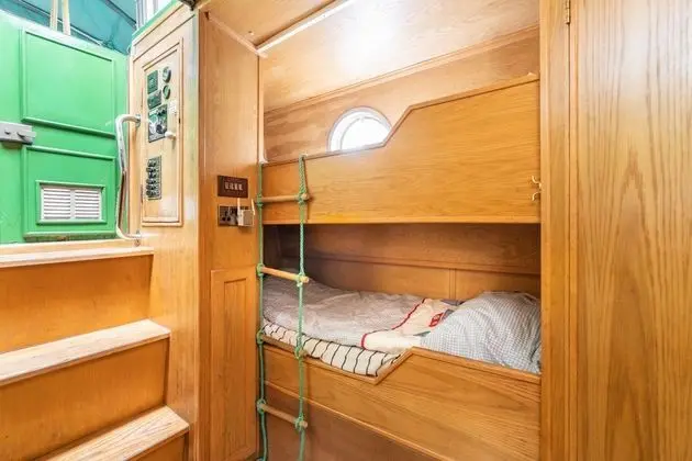 Luxury Kulübe (Houseboat - 2 double & 1 bunk bed)