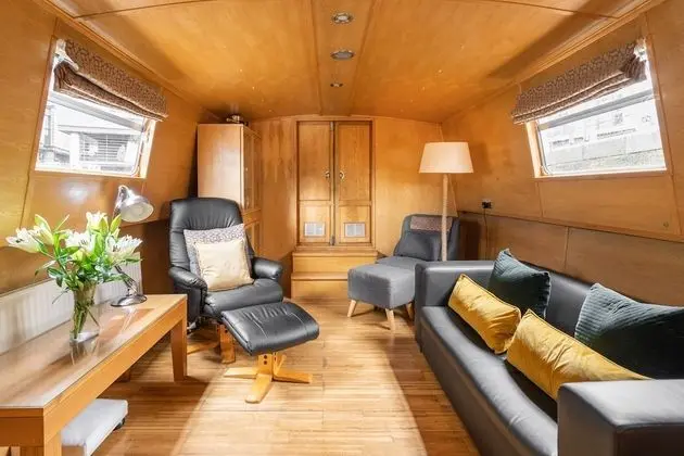 Luxury Kulübe (Houseboat - 2 double & 1 bunk bed)