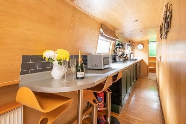 Luxury Kulübe (Houseboat - 2 double & 1 bunk bed)