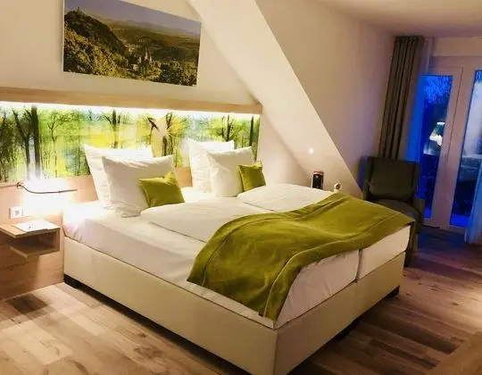 Deluxe Tek Büyük Yataklı Oda, Bahçe Manzaralı