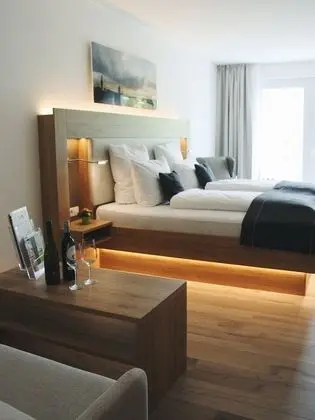 Deluxe Tek Büyük Yataklı Oda, Bahçe Manzaralı