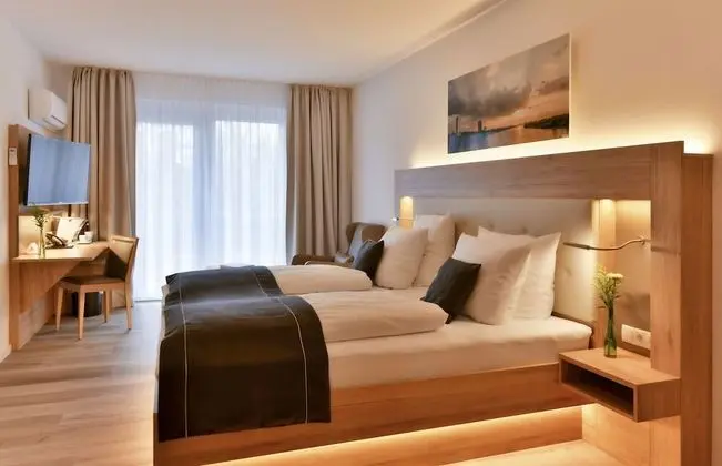 Deluxe Tek Büyük Yataklı Oda, Bahçe Manzaralı