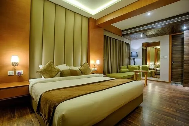 Deluxe Tek Büyük Yataklı Oda, Tepe Manzaralı