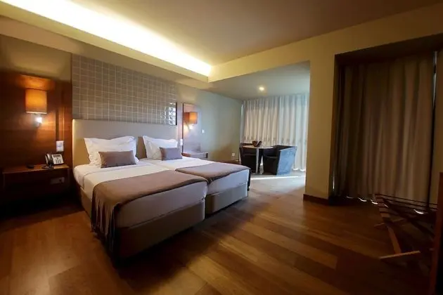 İki Ayrı Yataklı Oda, Dağ Manzaralı