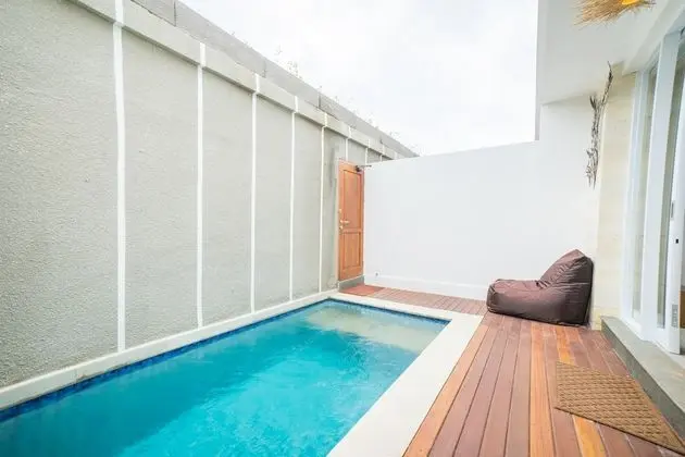 Çatı Katı (Loft) (FourLeaf - Pool Loft Suite)