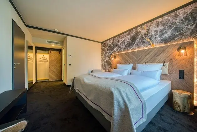 Junior Süit, 1 En Büyük (King) Boy Yatak