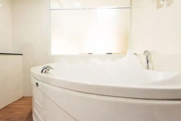 Superior Oda (Jaccuzzi)
