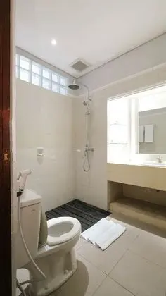 Deluxe Oda, Havuz Manzaralı