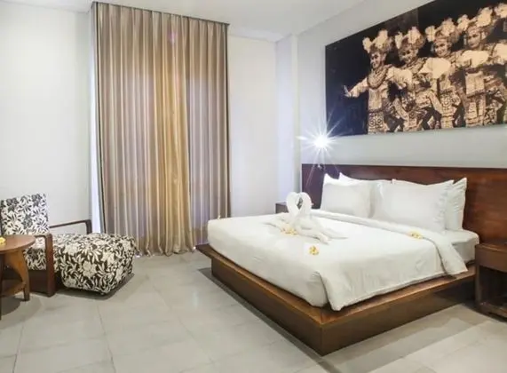 Modern Deluxe Double or Twin Room