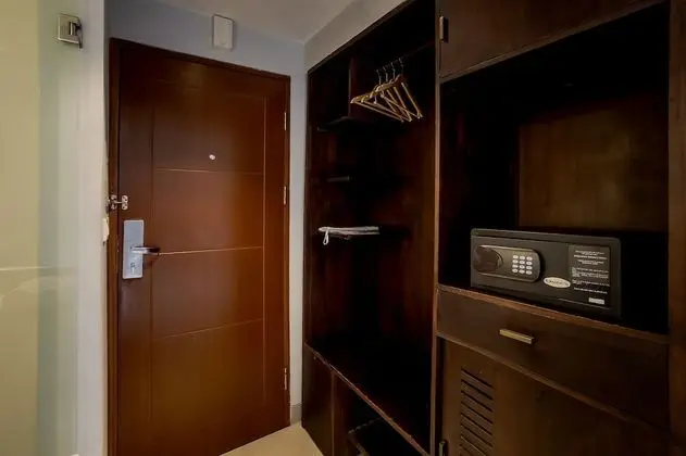 Modern Deluxe Double or Twin Room