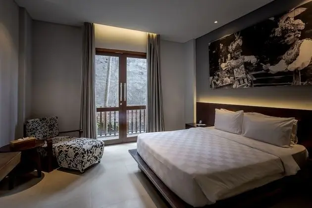 Modern Deluxe Double or Twin Room