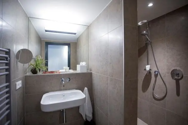 Junior Suite with spa access