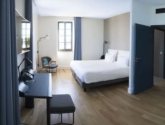 Signature Suite with spa access