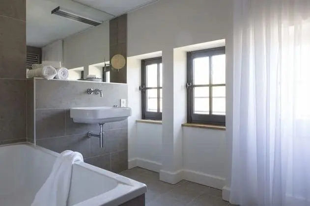 Signature Suite with spa access