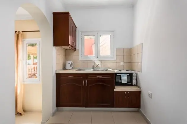 Standard Stüdyo, Bahçe Manzaralı