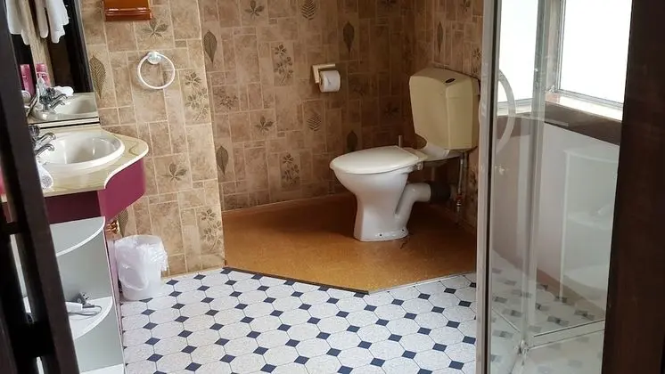 Standard Oda, 1 En Büyük (King) Boy Yatak, Özel Banyo