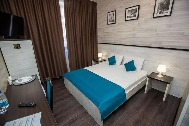 Standard Tek Büyük Yataklı Oda