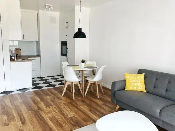 Apart Daire (ul.Grochowska 207)