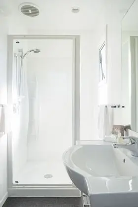 Standard Oda, 1 Yatak Odası, Sigara İçilmez, Küçük Mutfak