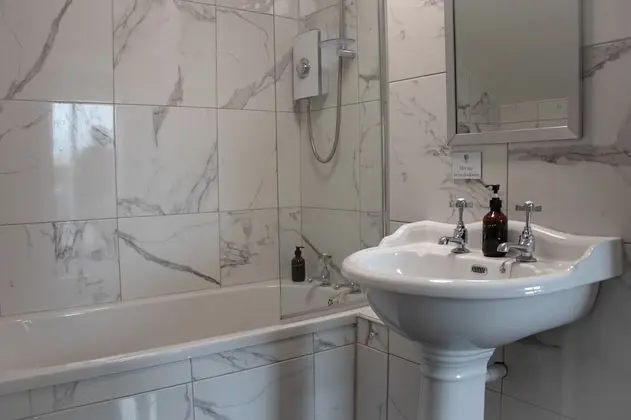 Standard Tek Büyük veya İki Ayrı Yataklı Oda, Tepe Manzaralı