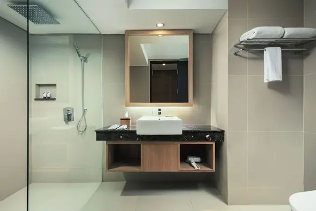 Deluxe Oda (Shower)