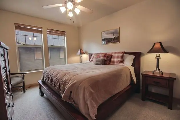 Townhome | Fox Point At Redstone E12