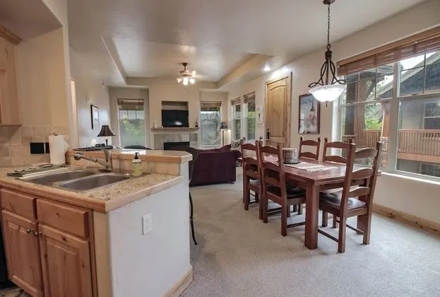 Townhome | Fox Point At Redstone E12
