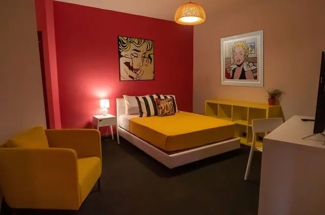 Single Full Bed
