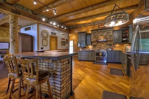 Ev (Fox Run Lodge - Pet friendly)