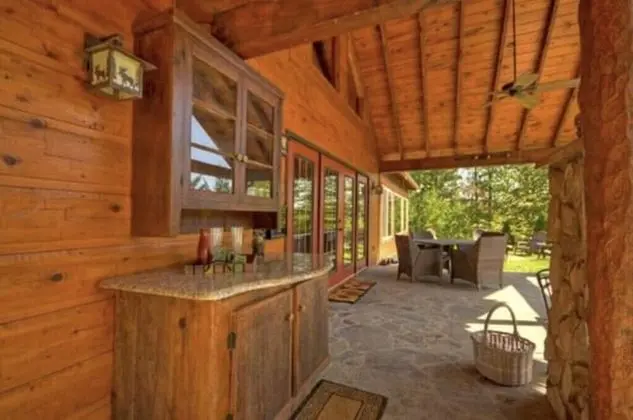Ev (Fox Run Lodge - Pet friendly)