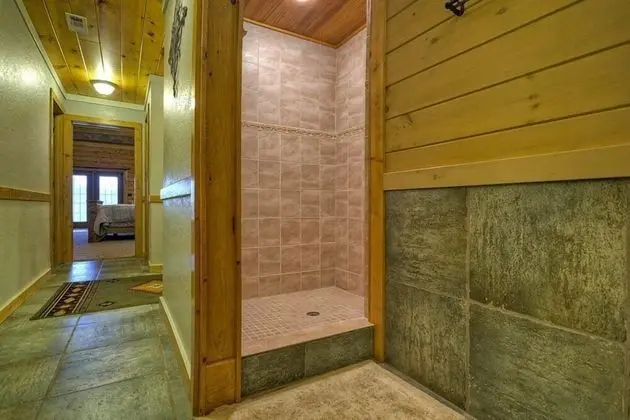 Ev (Fox Run Lodge - Pet friendly)