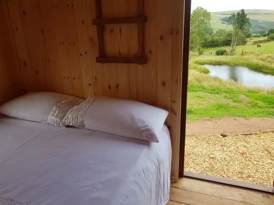 Kır Evi, 1 Büyük (Queen) Boy Yatak