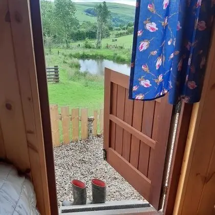 Kır Evi, 1 Büyük (Queen) Boy Yatak