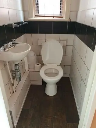 Tek Kişilik Oda, Ortak Banyo