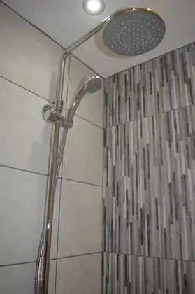 Ev, Özel Banyo (FOXHILL COTTAGE)