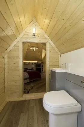 Kulübe, Özel Banyo (Self catering)