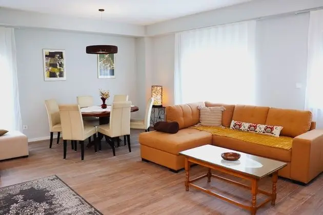 Luxury Apart Daire, Şehir Manzaralı