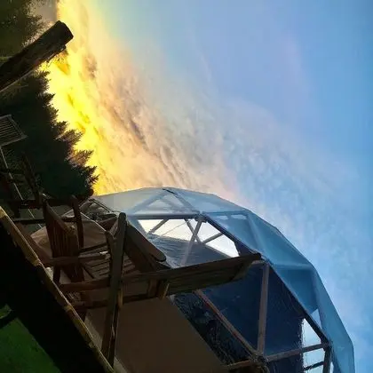 Panoramic Kulübe (Bulle)